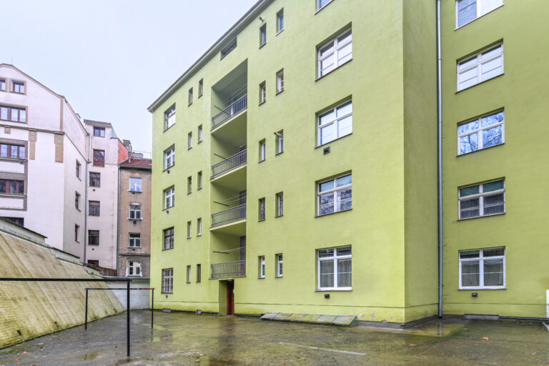 Prodej bytu 2+kk před rekonstrukcí Praha 5 - Smíchov