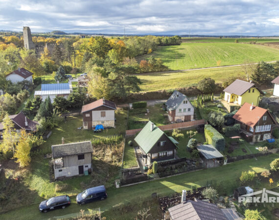 Pohled na okolí chaty na prodej - 3kk Okoř