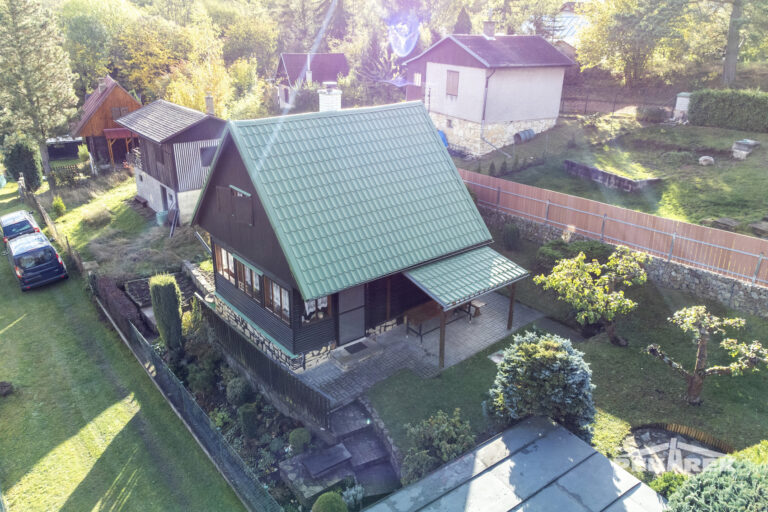 Prodej chaty 3+kk na Okoři