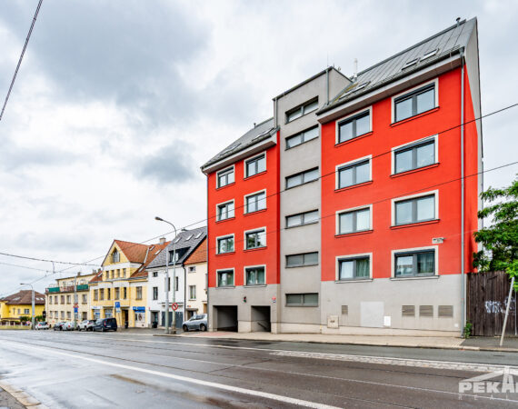 Dům bytu na prodej 2+kk, Praha 8 Libeň, ulice Zenklova