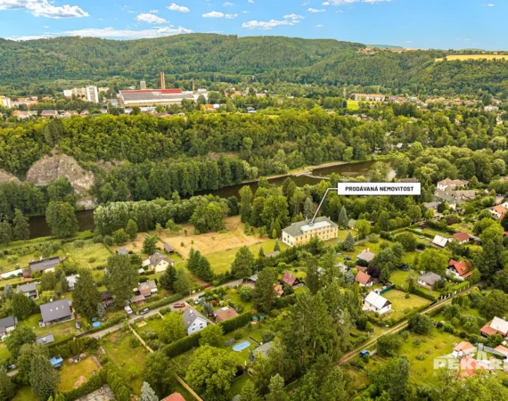 Velký pozemek - prodej areálu Budín, Sázava