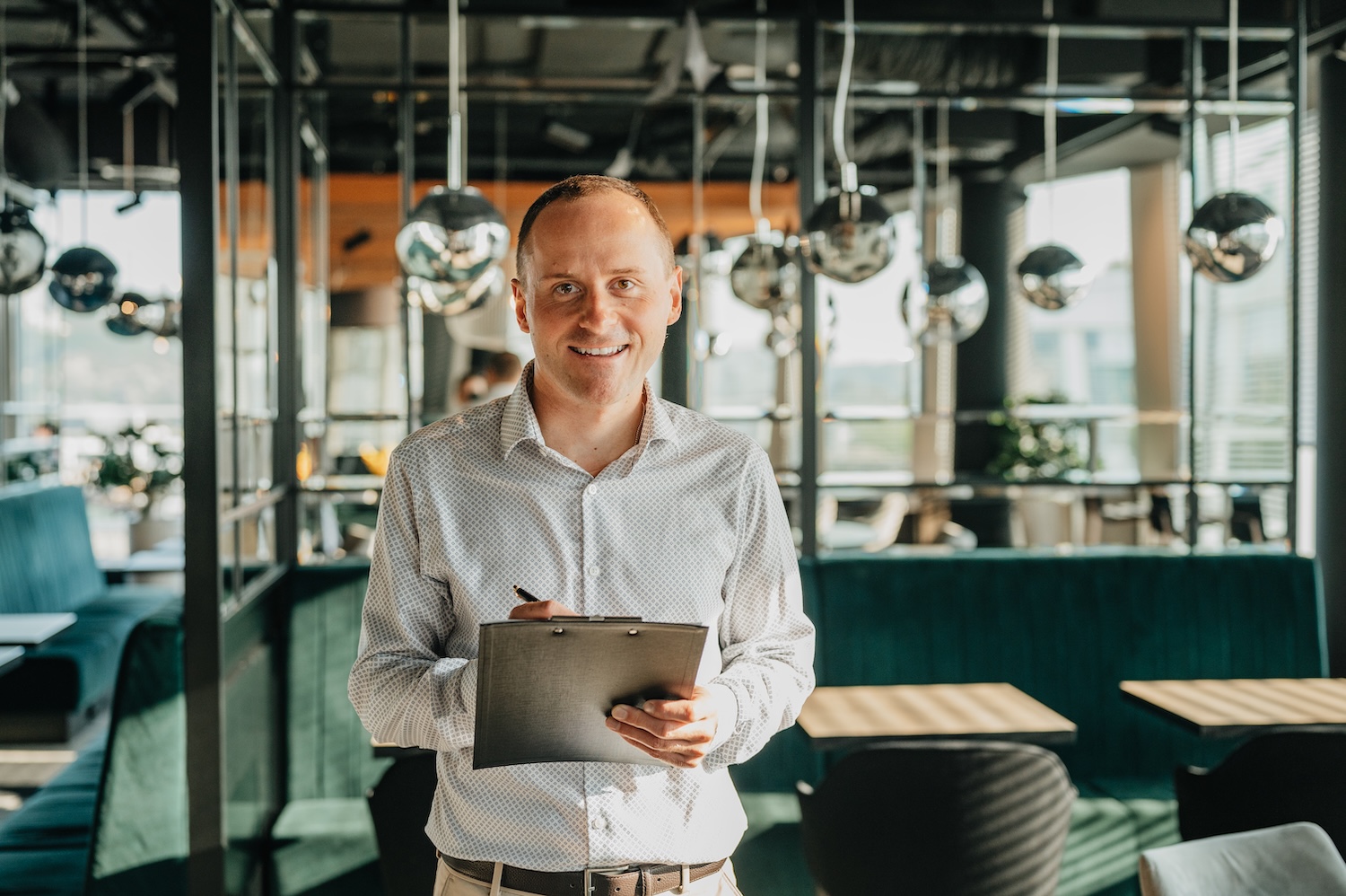 Zkušený realitní makléř z Prahy Pavel Pekárek